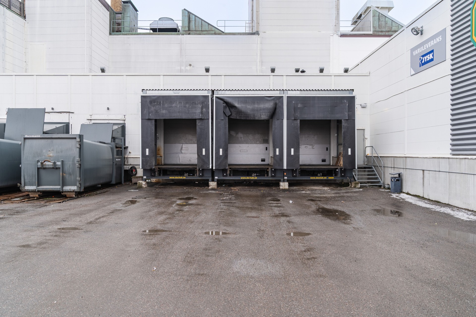 Lager 21 kvm i Västberga – Västbergavägen 4 bild 1