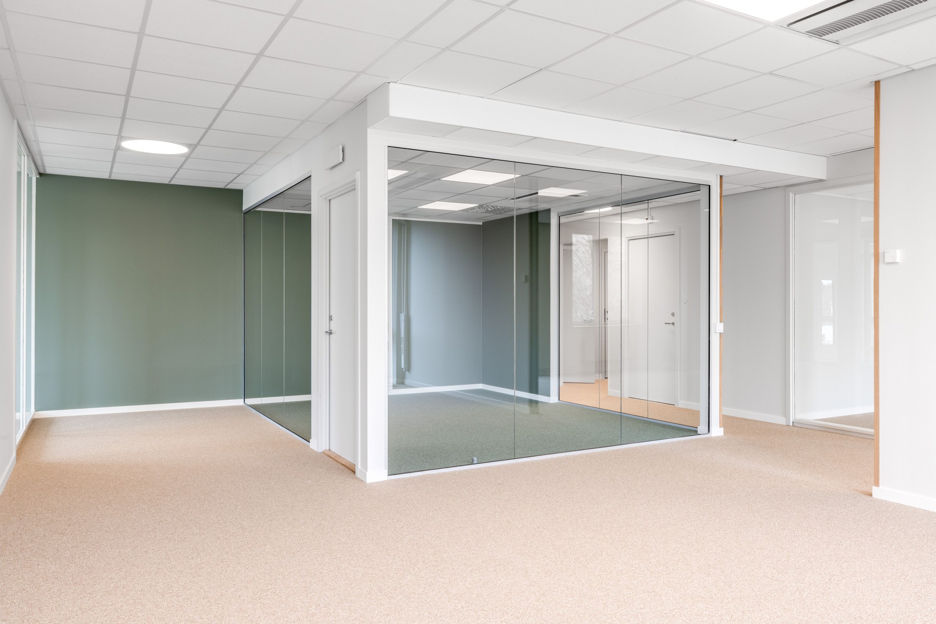 Kontor 2700 kvm i Danderyd – Invernessvägen 2 bild 2