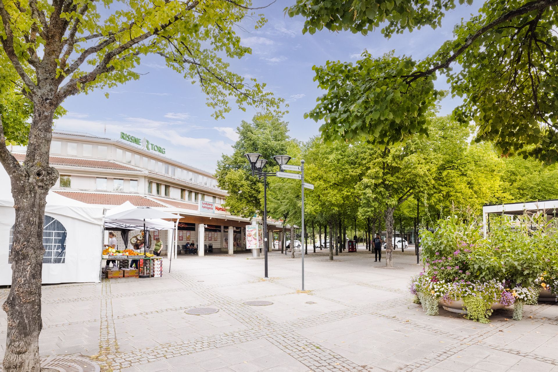 Vårdverksamhet 1 556 kvm i Rissne Centrum – Rissne torg 1 bild 3