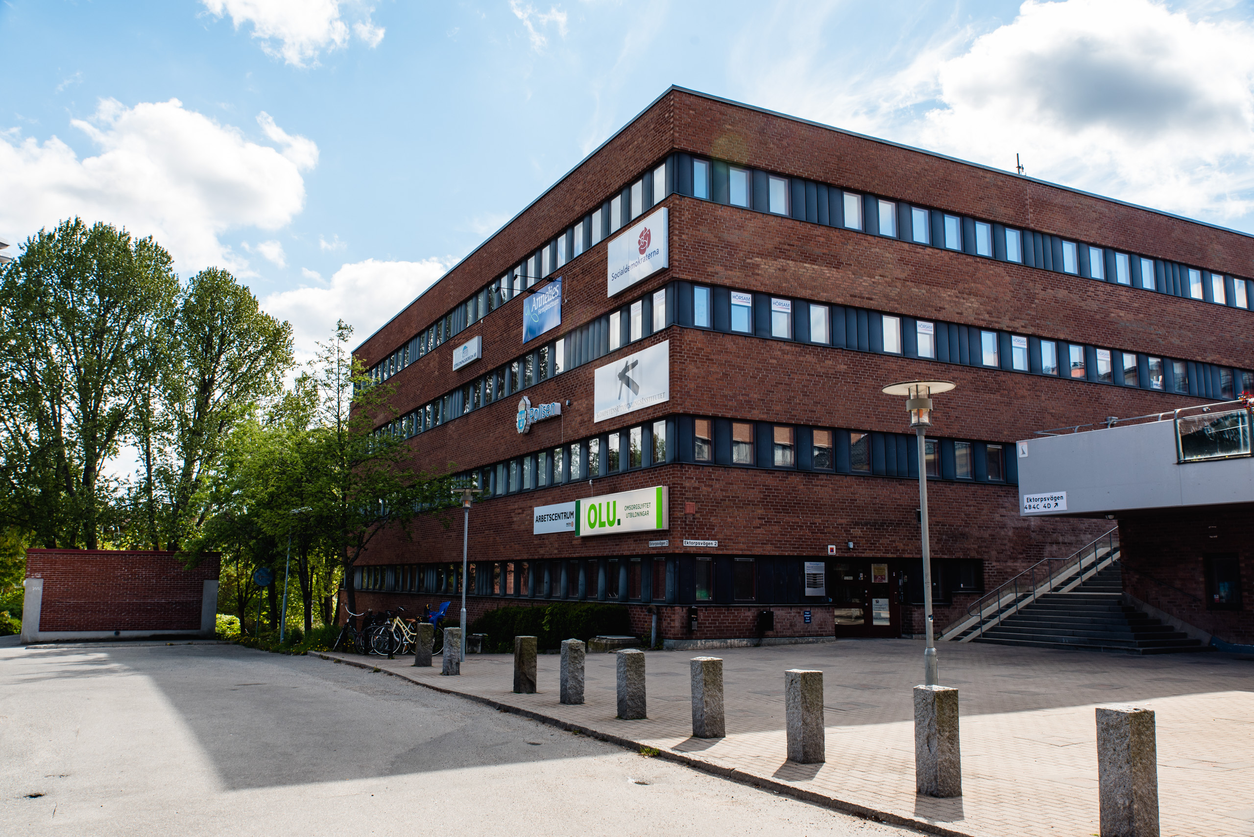 Förråd 55-70 kvm i Nacka – Ektorpsvägen 6 bild 1