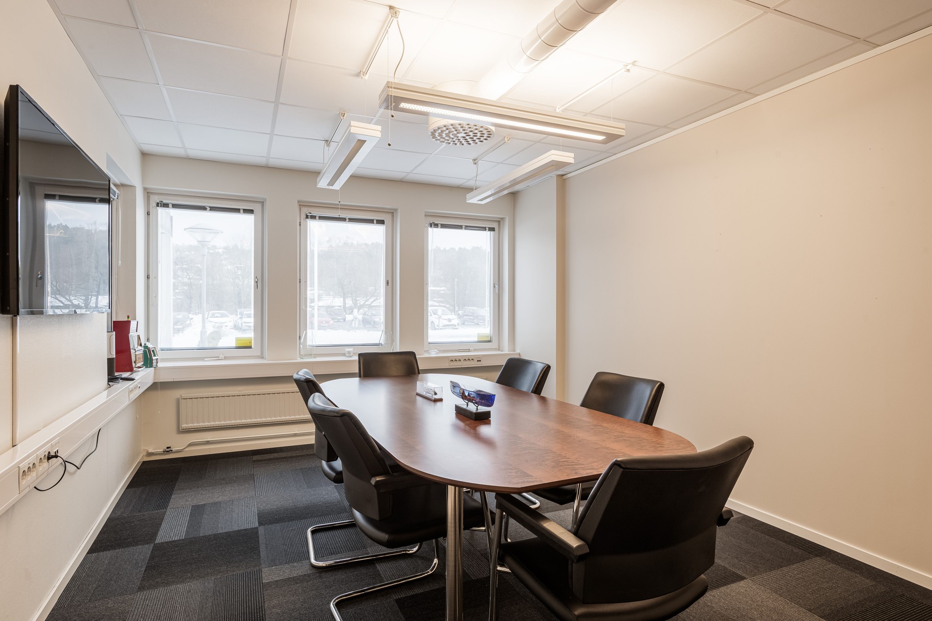 Kontorslokal med lagerdel i Mölndal – Möbelgatan 4 bild 1