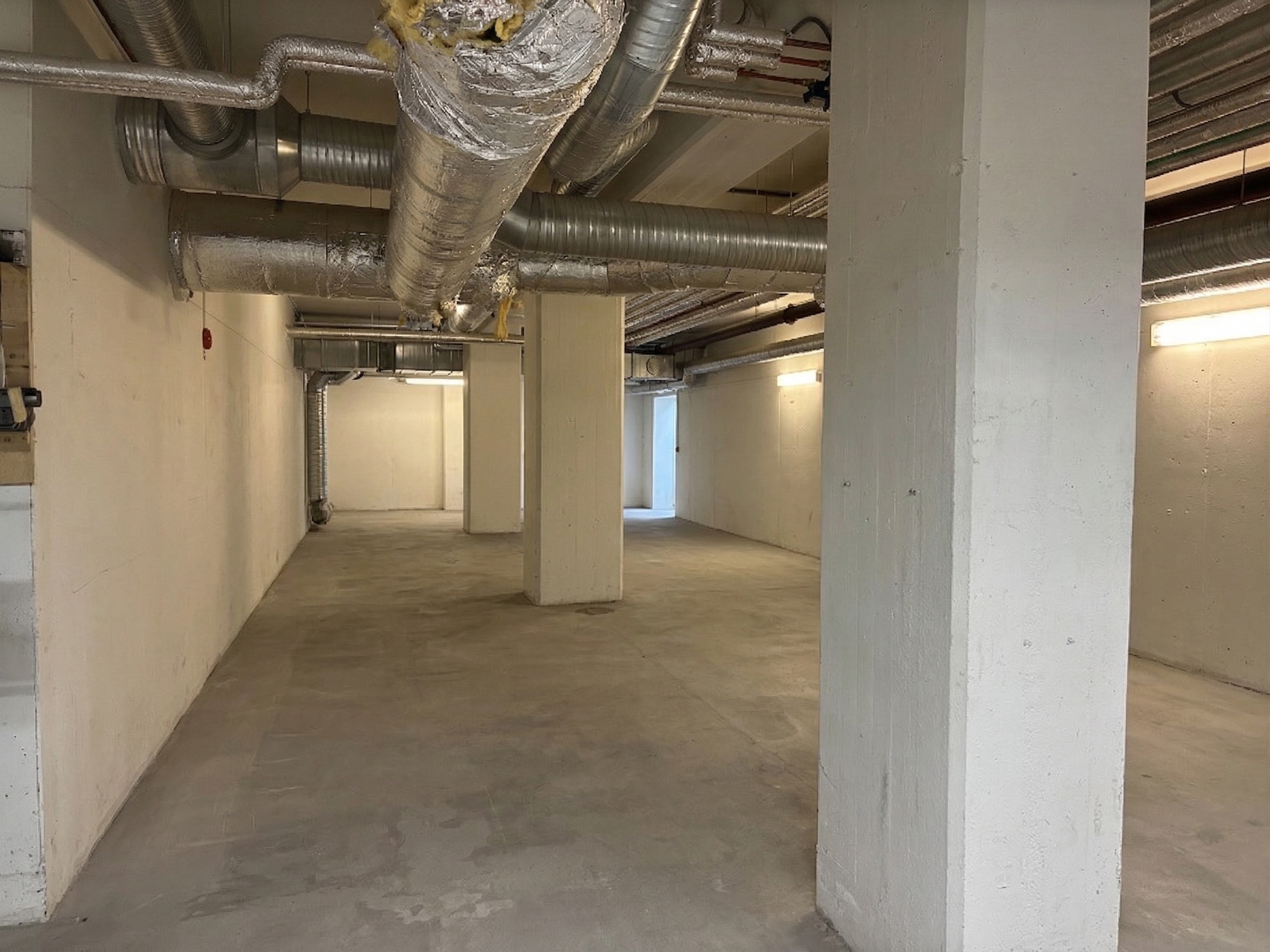 Lagerlokal 206 kvm i Västberga – Västbergavägen 4 bild 2