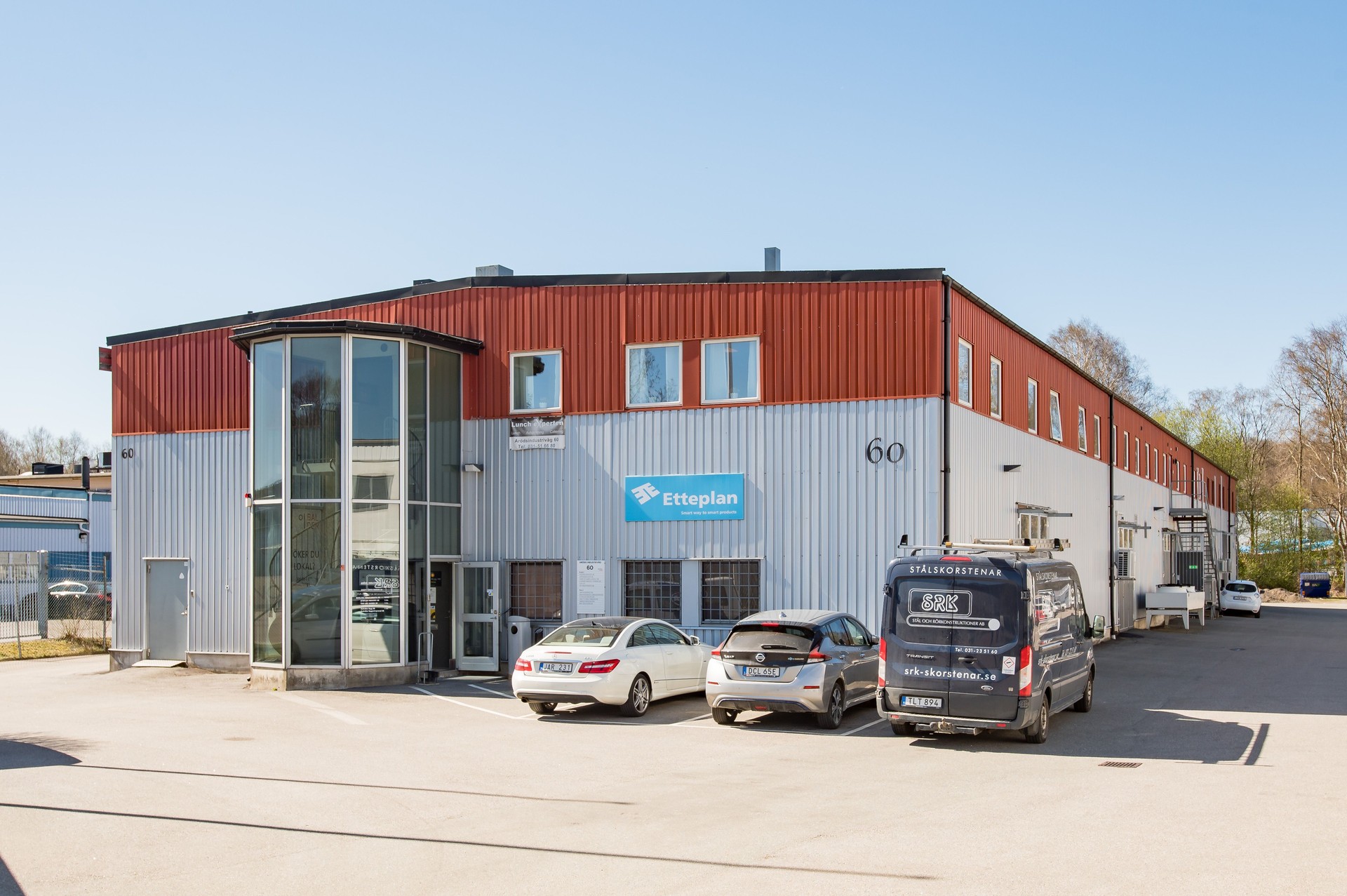 Verksamhetslokal med kontor och verkstad på Hisingen – Aröds Industriväg 60 bild 1