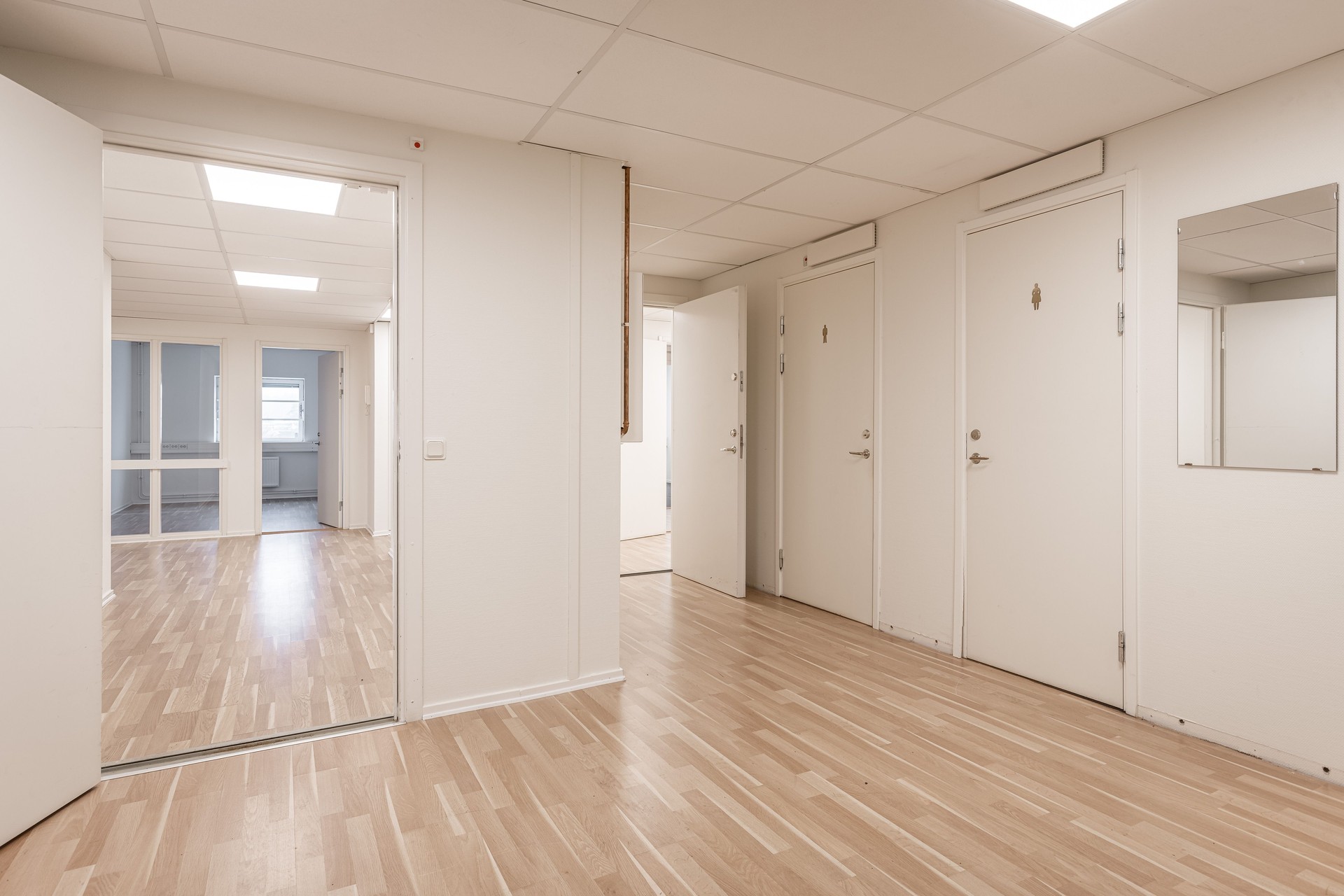 Kontorslokal 301 kvm i markplan, Vassgatan 3, Göteborg – Marieholm bild 1