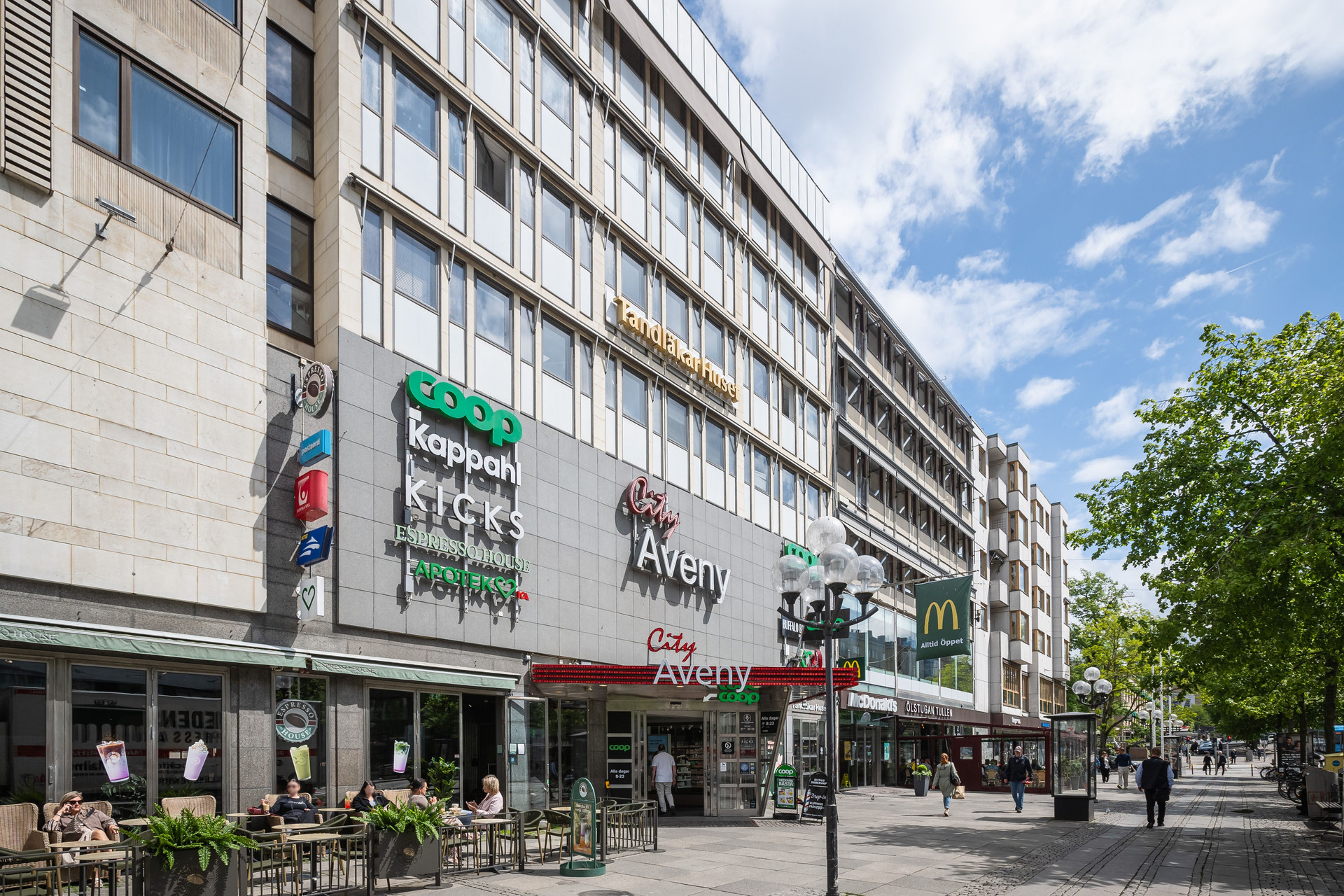 Café i köpcentrum City Aveny, Göteborg – Kungsportsavenyen 26 bild 2